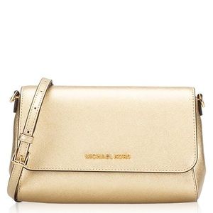 NWT Michael Kors Jet Set Med Pouchette Gold $248
